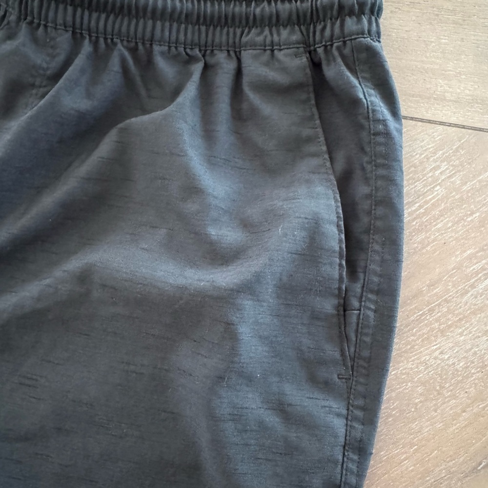 Hurley x Nike Charcoal and Black Heathered Shorts - Men’s XL - Picture 4 of 10